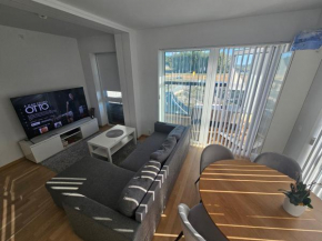 Lovely 1-bedroom condo with parking spot